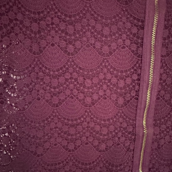 Club Monaco purple lace top - Picture 4 of 4